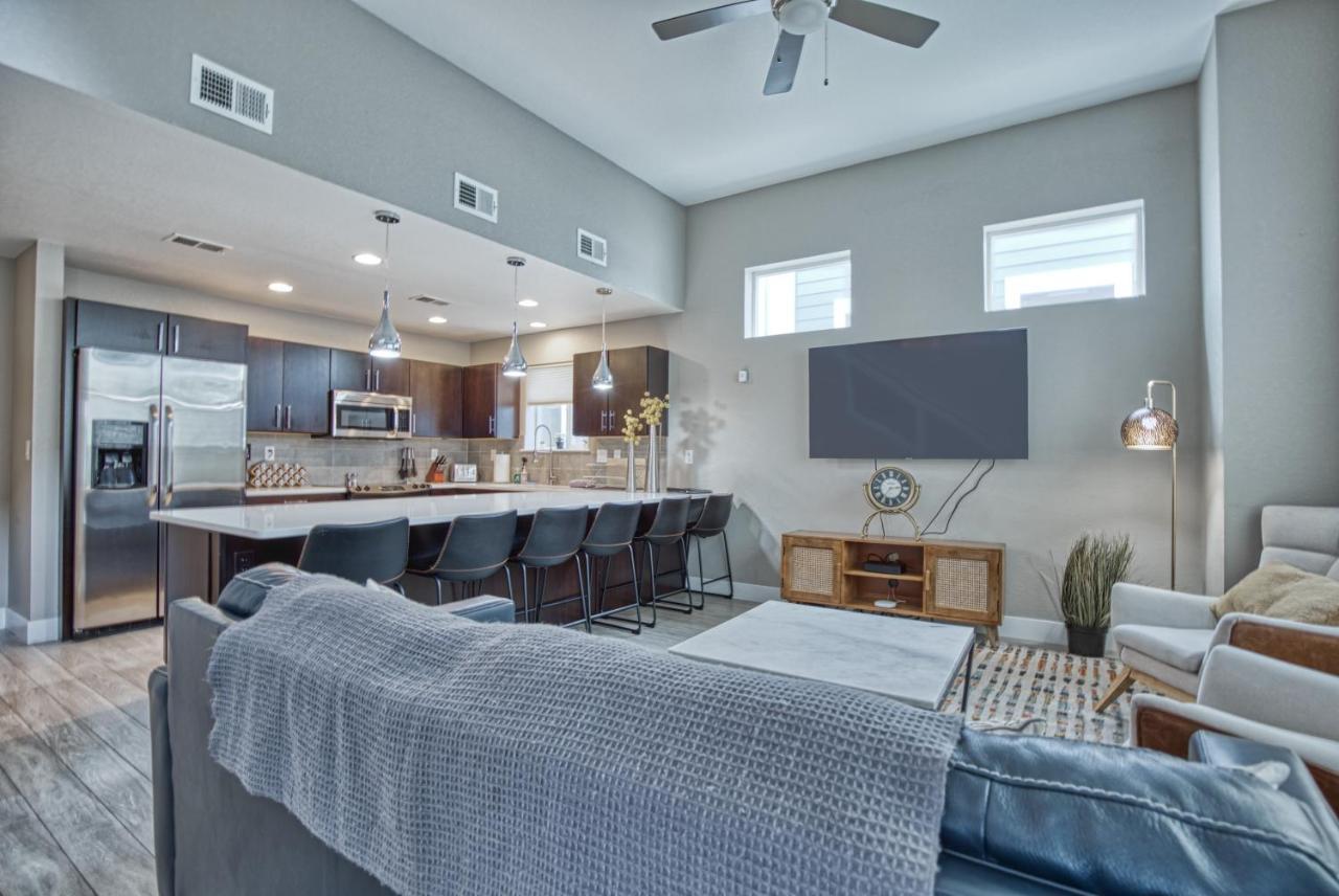 Modern Townhome Near Old Town, Breweries, & River! Fort Collins Luaran gambar