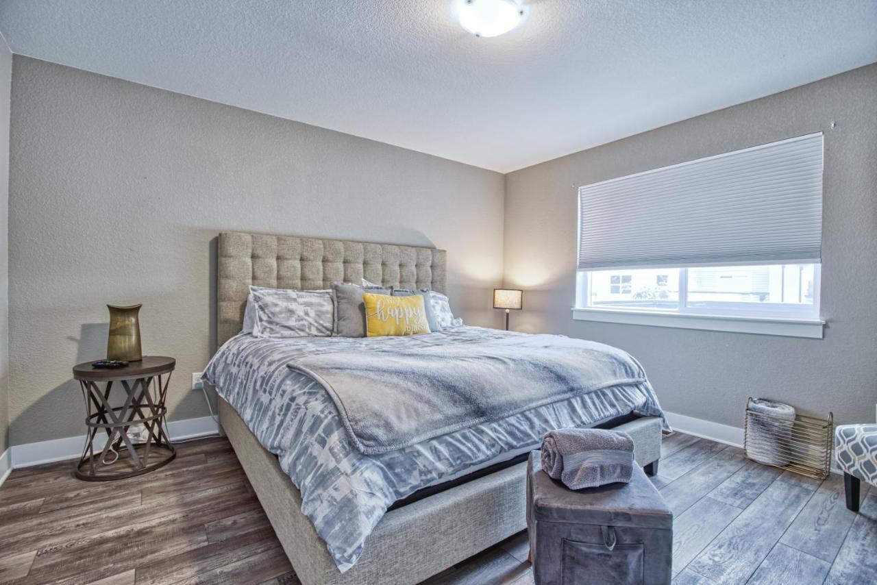 Modern Townhome Near Old Town, Breweries, & River! Fort Collins Luaran gambar
