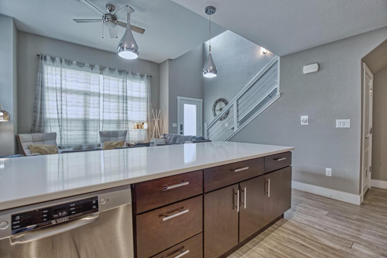 Modern Townhome Near Old Town, Breweries, & River! Fort Collins Luaran gambar